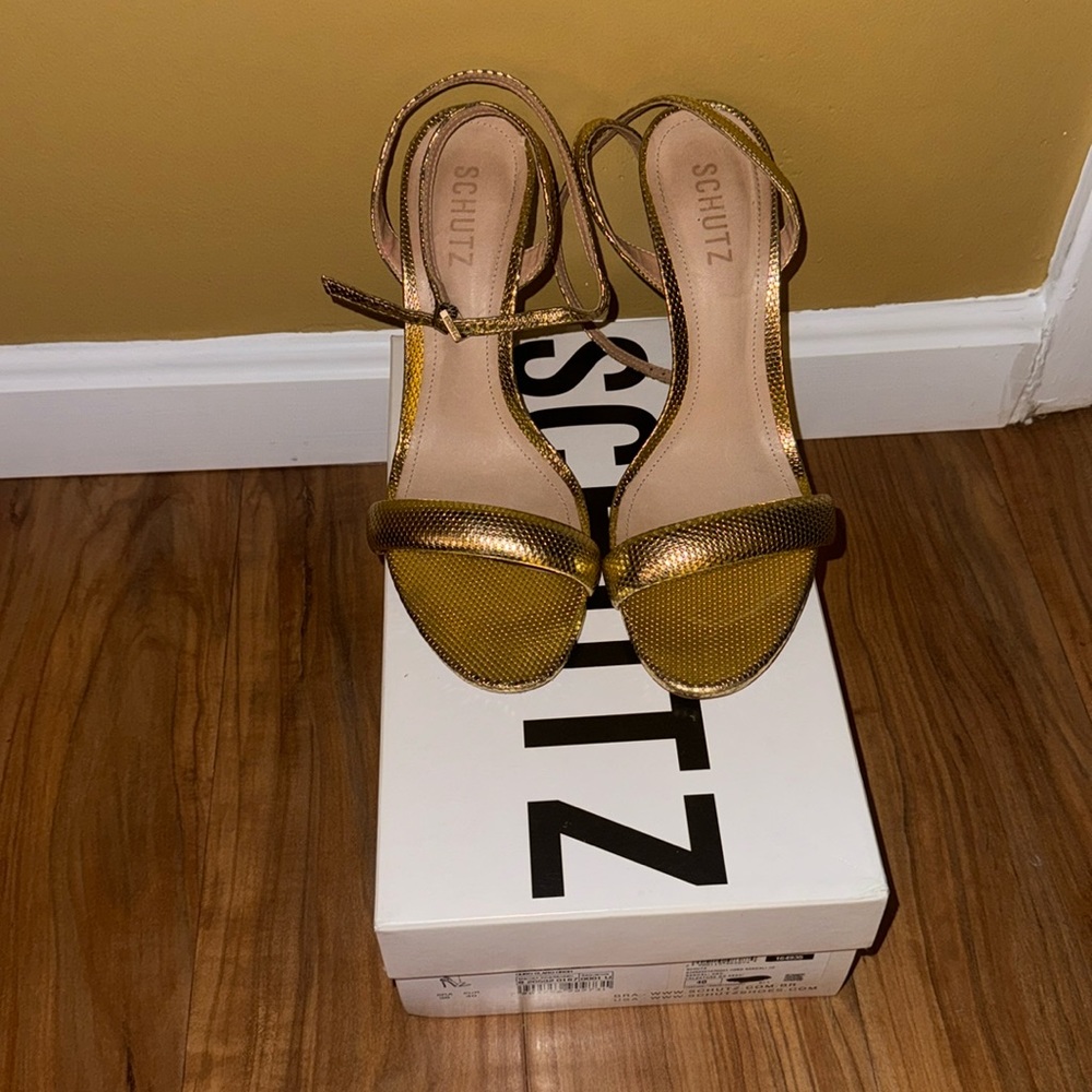 Schultz Gold Heels